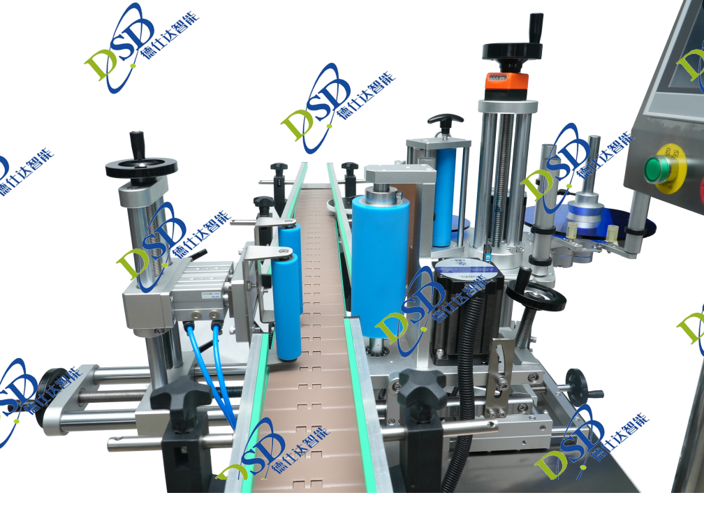 德仕達(dá)自動化圓瓶貼標(biāo)機(jī)